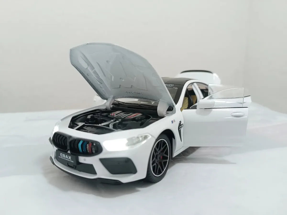 BMW M8