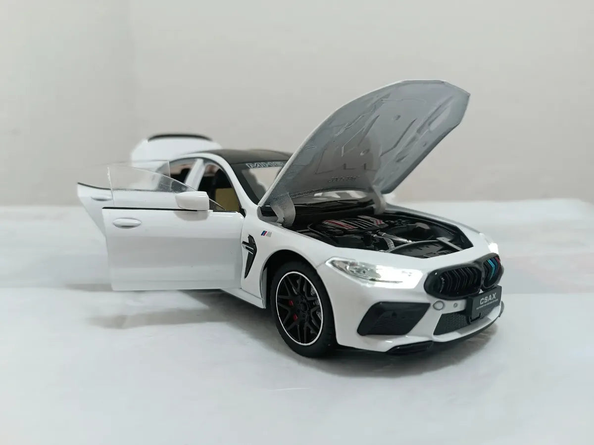 BMW M8